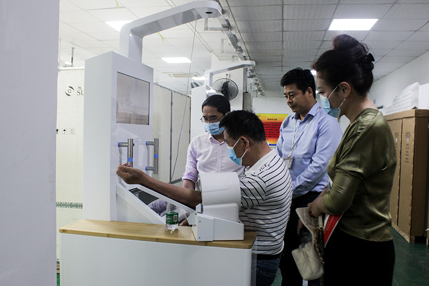 原深圳市委常委、招商局蛇口工業區總經理喬勝利蒞臨旭子科技指導工作